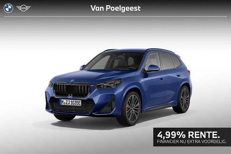 Blauw Nieuw 2025 BMW X1 M Sport SUV | € 69.208 (Eerlijke prijs) - Afbeelding 1/4