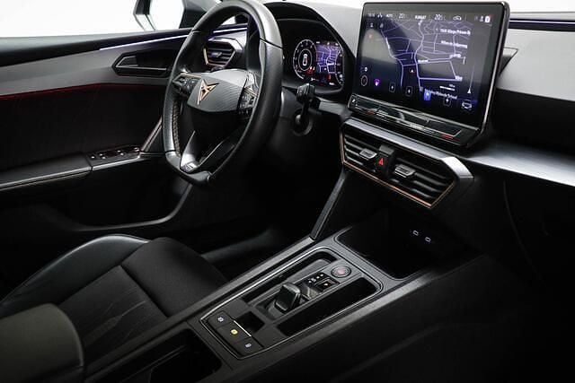 Occasion Cupra Leon 150 PK (110 kW) 2023 Zwart Hatchback