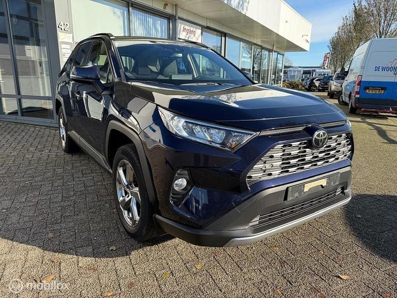 Blauw Gebruikt 2021 Toyota RAV4 SUV | € 28.490 (Goede deal) - Afbeelding 1/4