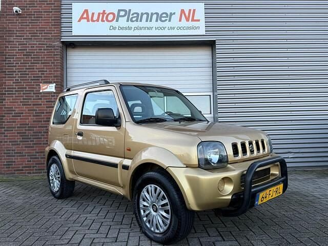 Geel Occasion 2000 Suzuki Jimny SUV | € 7.944 (Eerlijke prijs) - Afbeelding 1/4