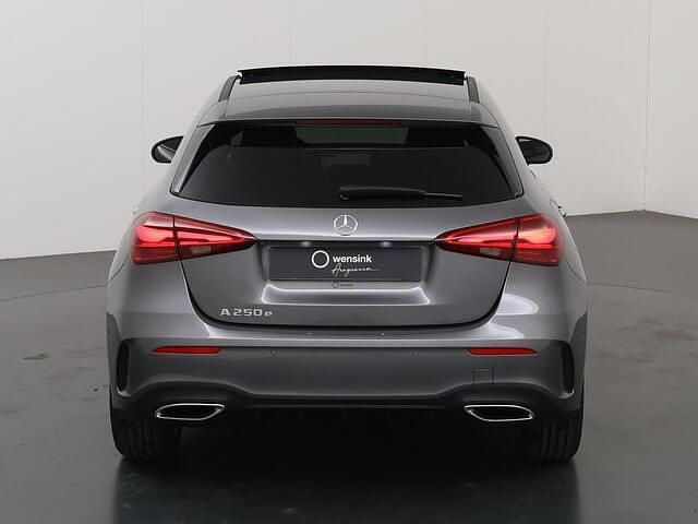Nieuw Mercedes A250 Business 163 PK (119 kW) 2026 Grijs Hatchback