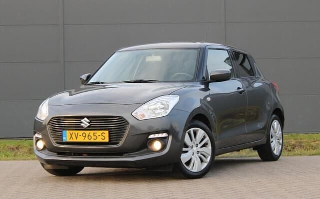 Occasion Suzuki Swift 90 PK (66 kW) 2019 Grijs (metallic) Hatchback