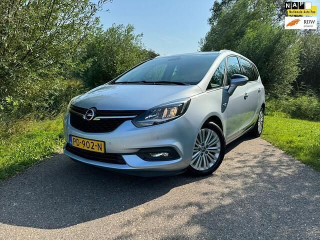 Grijs, metallic lak Gebruikt 2017 Opel Zafira Edition MPV | € 12.950 (Eerlijke prijs) - Afbeelding 1/4