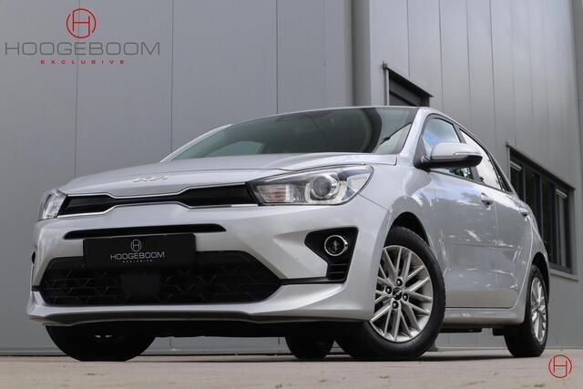 Zilver Gebruikt 2022 Kia Rio Hatchback | € 15.900 (Eerlijke prijs) - Afbeelding 1/4