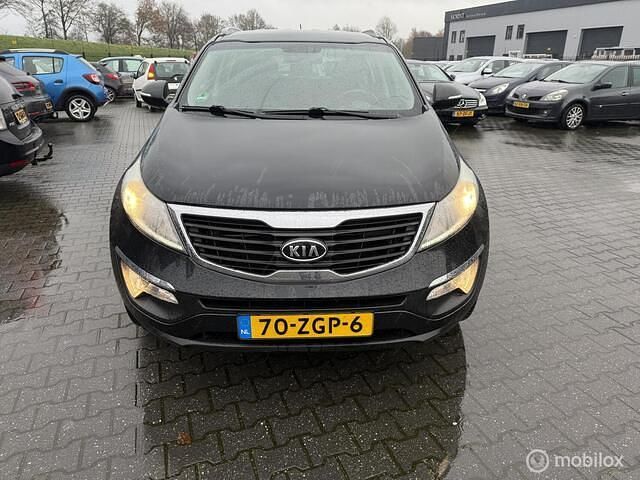 Zwart Occasion 2013 Kia Sportage SUV | € 7.499 (Eerlijke prijs) - Afbeelding 1/4