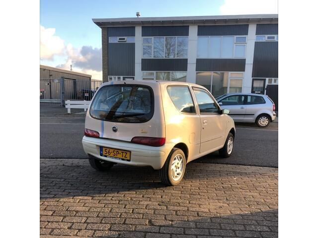 Afbeelding 2/4