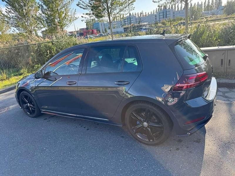 Grijs Occasion 2019 VW Golf Highline Sedan | € 18.000 (Eerlijke prijs) - Afbeelding 1/4