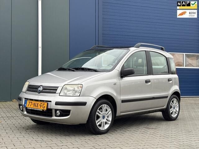 Grijs Gebruikt 2004 Fiat Panda Hatchback | € 1.499 (Eerlijke prijs) - Afbeelding 1/4