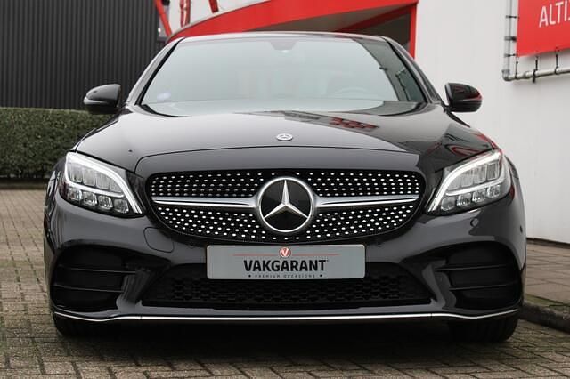 Occasion Mercedes C180 AMG 157 PK (115 kW) 2021 Zwart Sedan