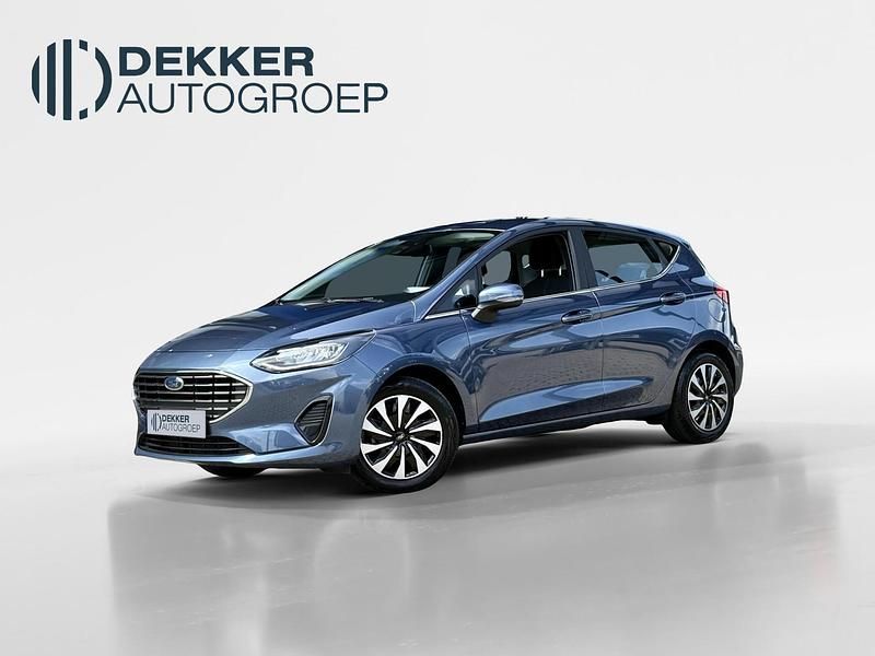 Blauw Gebruikt 2023 Ford Fiesta Titanium Hatchback | € 20.945 (Iets duurder) - Afbeelding 1/4