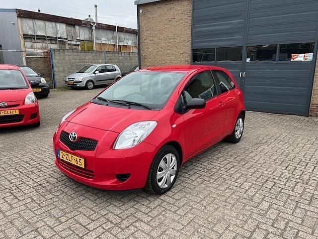 Gebruikt 2006 Toyota Yaris | € 1.850 (Goede deal) - Afbeelding 1/1