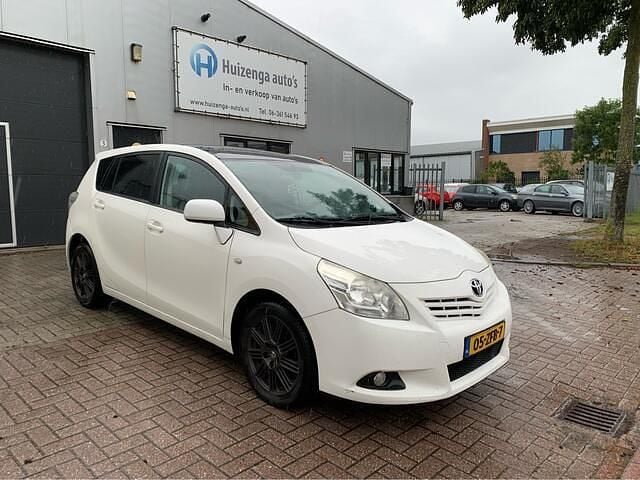 Wit Gebruikt 2012 Toyota Verso MPV | € 3.999 - Afbeelding 1/4
