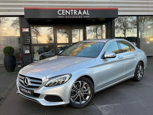 Grijs Occasion 2018 Mercedes C180 Business Sedan | € 18.950 (Super prijs) - Afbeelding 1/4