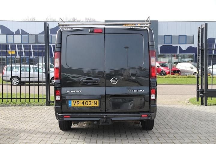 Occasion Opel Vivaro Sport 2015 Zwart (metallic) MPV
