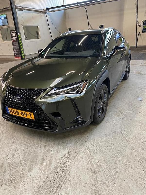 Gebruikt 2020 Lexus UX 300e SUV | € 27.750 - Afbeelding 1/4