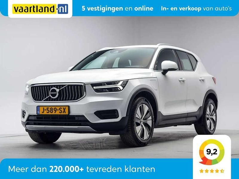 Wit Occasion 2020 Volvo XC40 Inscription SUV | € 19.945 (Super prijs) - Afbeelding 1/4
