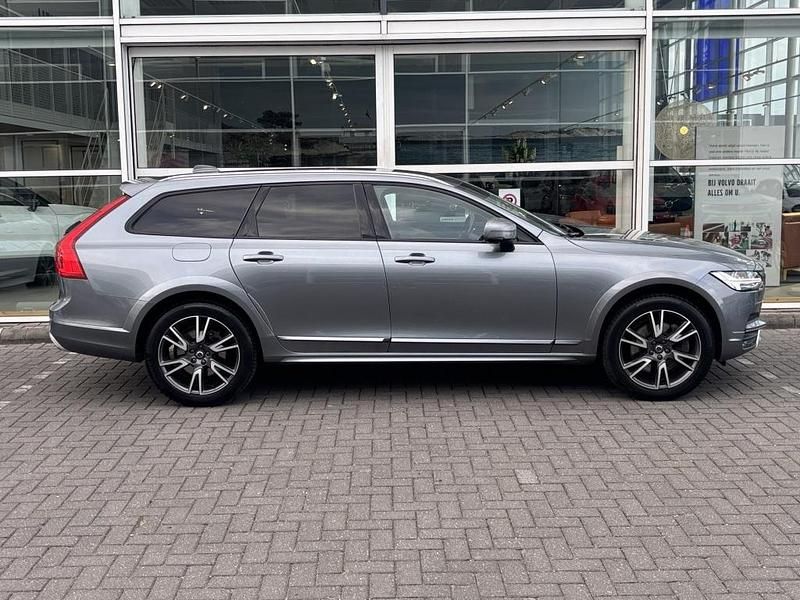 Occasion Volvo V90 CC Pro 251 PK (184 kW) 2018 Grijs Stationwagen