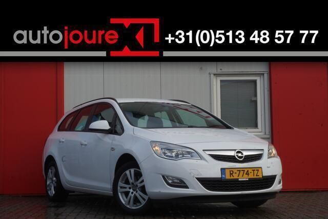 Wit Gebruikt 2010 Opel Astra Edition Stationwagen | € 3.450 (Super prijs) - Afbeelding 1/4