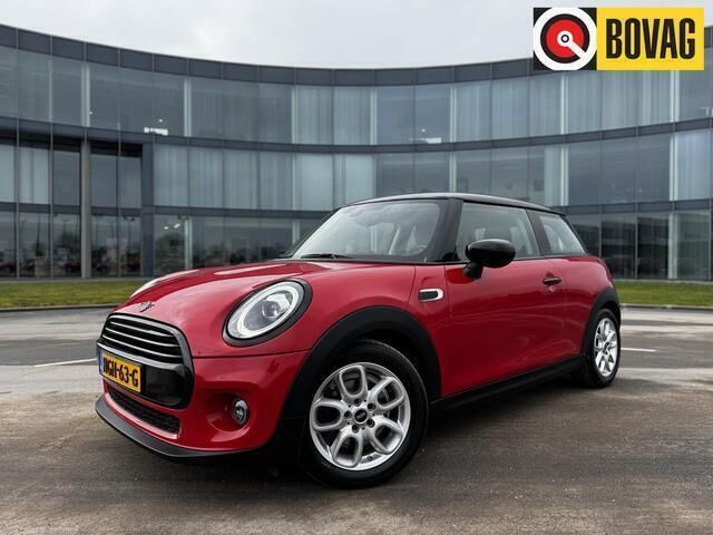 Rood Gebruikt 2020 Mini Cooper Chili Hatchback | € 19.880 (Duur) - Afbeelding 1/4