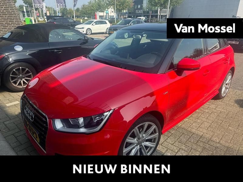 Rood Gebruikt 2017 Audi A1 Sportback Basis Hatchback | € 12.900 (Eerlijke prijs) - Afbeelding 1/4