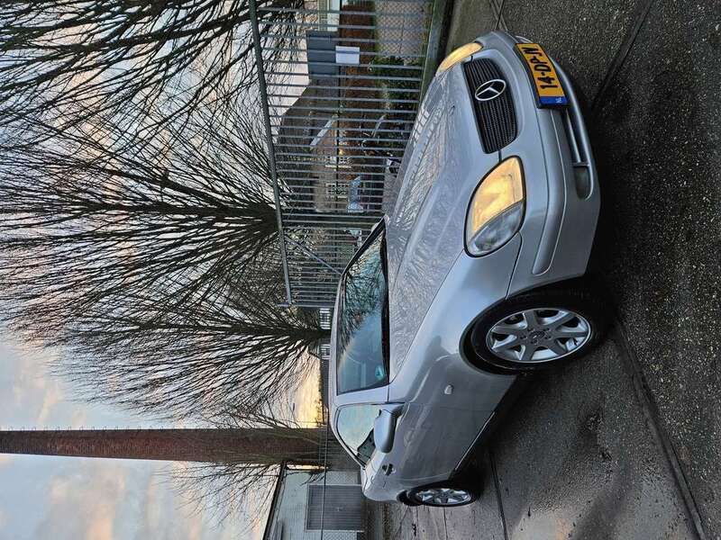 Zilver Gebruikt 1999 Mercedes SLK230 Cabriolet | € 3.999 (Goede deal) - Afbeelding 1/4