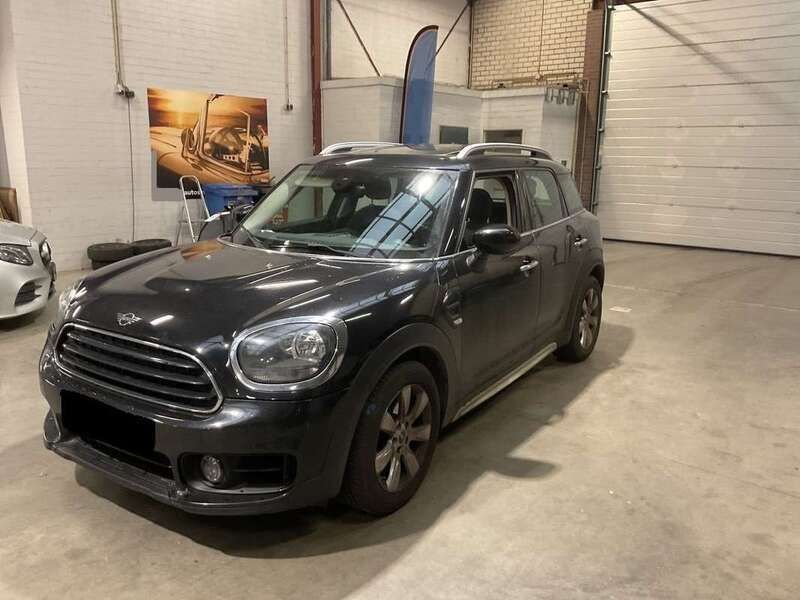 Zwart Gebruikt 2019 Mini One Countryman SUV | € 22.750 (Eerlijke prijs) - Afbeelding 1/4