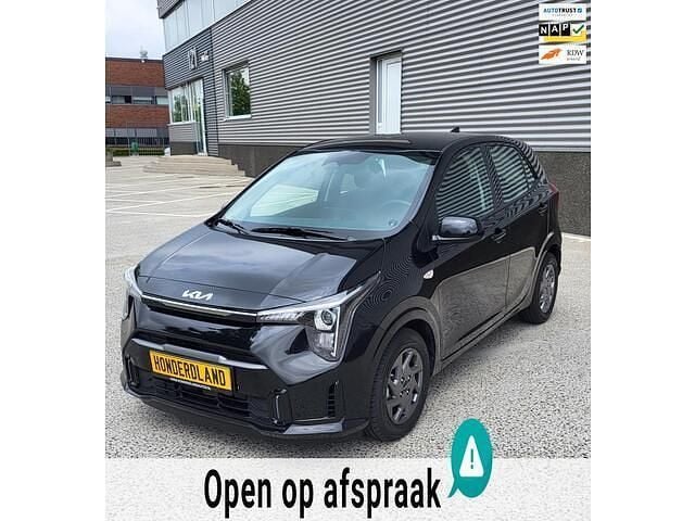 Zwart Gebruikt 2024 Kia Picanto 2 Hatchback | € 19.500 (Goede deal) - Afbeelding 1/4