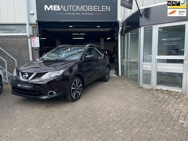 Paars, metallic lak Gebruikt 2014 Nissan Qashqai Tekna SUV | € 12.999 (Eerlijke prijs) - Afbeelding 1/4