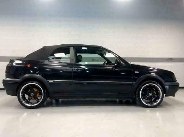 Occasion VW Golf Cabriolet 88 PK (64 kW) 1995 Zwart Cabriolet