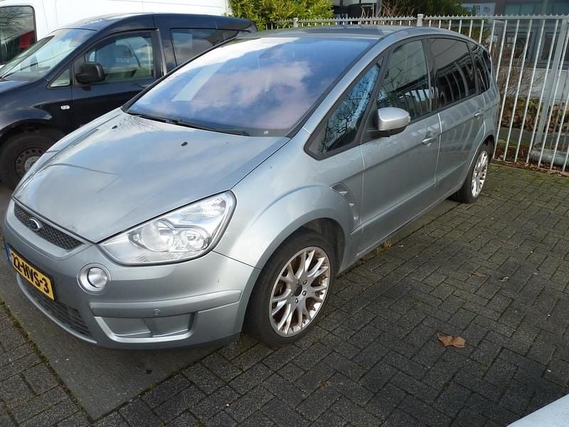 Grijs Occasion 2009 Ford S-MAX S MPV | € 900 - Afbeelding 1/4