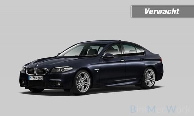Zwart Gebruikt 2016 BMW 520 M Sport Sedan | € 17.500 (Eerlijke prijs) - Afbeelding 1/4