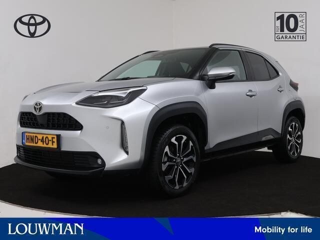 Grijs Gebruikt 2024 Toyota Yaris Cross Edition SUV | € 30.945 (Eerlijke prijs) - Afbeelding 1/3