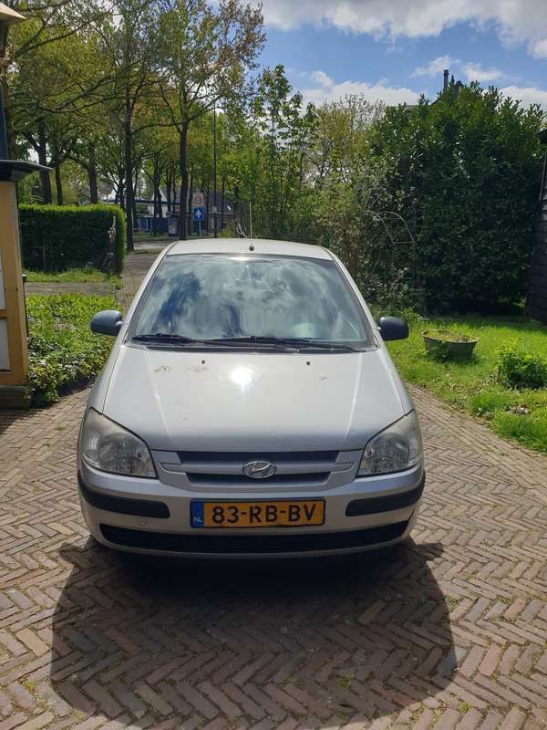 Grijs Gebruikt 2005 Hyundai Getz Hatchback | € 1.200 (Eerlijke prijs) - Afbeelding 1/4