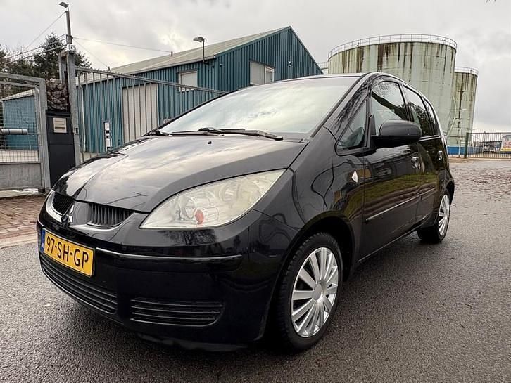 Occasion Mitsubishi Colt Invite 95 PK (69 kW) 2006 Zwart Hatchback