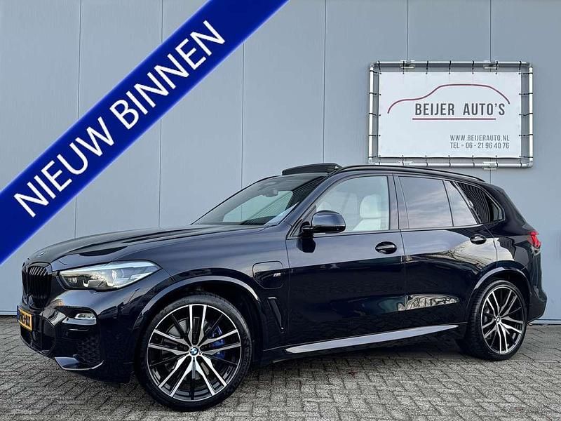 Zwart (metallic) Occasion 2020 BMW X5 Executive SUV | € 54.450 (Goede deal) - Afbeelding 1/4