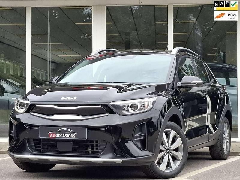 Zwart Gebruikt 2022 Kia Stonic SUV | € 17.890 (Eerlijke prijs) - Afbeelding 1/4