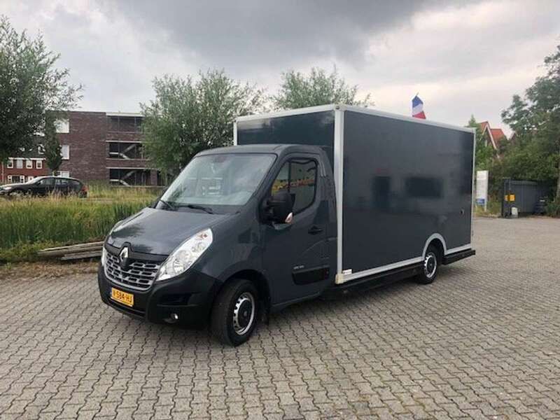 Grijs Gebruikt 2017 Renault Master Van | € 15.125 (Eerlijke prijs) - Afbeelding 1/4