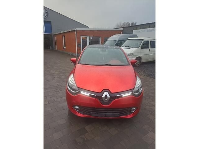 Oranje Occasion 2016 Renault Clio GrandTour Stationwagen | € 5.950 (Goede deal) - Afbeelding 1/4