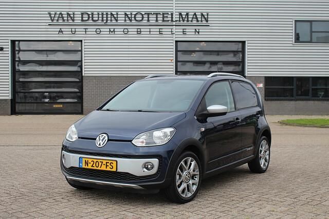 Blauw Gebruikt 2014 VW cross up! Hatchback | € 6.950 (Eerlijke prijs) - Afbeelding 1/4