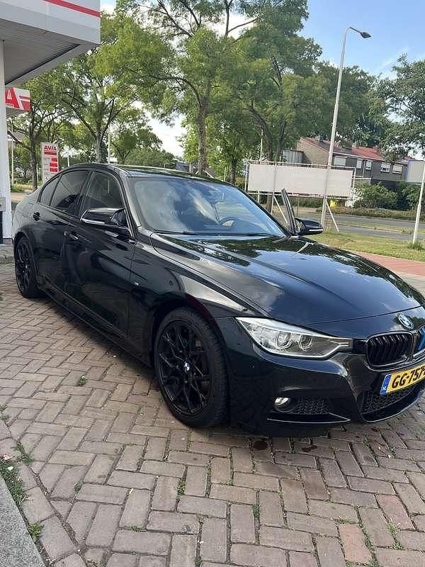 Gebruikt 2015 BMW 316 M Sport Sedan | € 20.000 (Duur) - Afbeelding 1/4