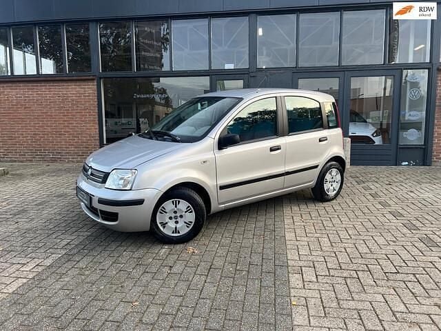 Grijs Gebruikt 2005 Fiat Panda Dynamic Hatchback | € 1.950 (Eerlijke prijs) - Afbeelding 1/4
