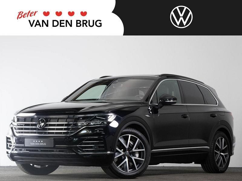 Zwart, metallic lak Gebruikt 2021 VW Touareg SUV | € 56.900 (Goede deal) - Afbeelding 1/4