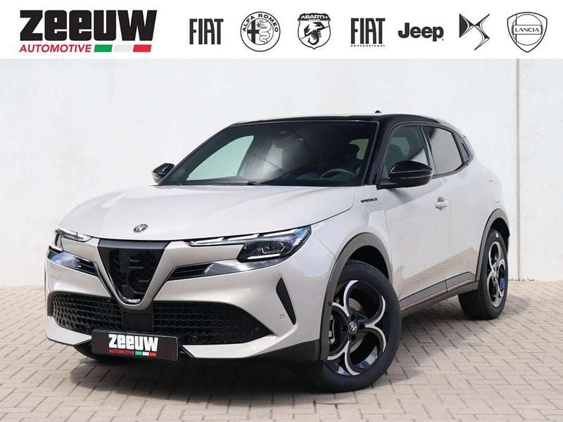 Beige Nieuw 2025 Alfa Romeo Junior Edizione Speciale SUV | € 38.900 (Goede deal) - Afbeelding 1/4