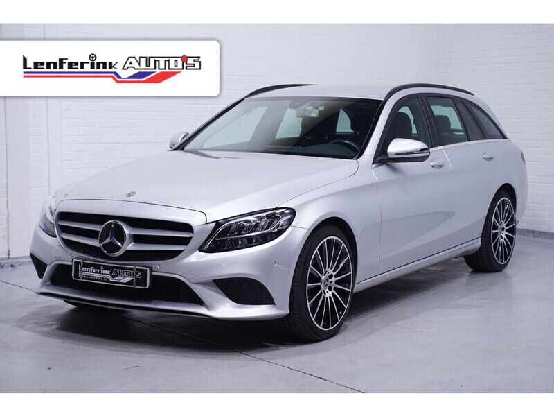 Zilver Gebruikt 2021 Mercedes C180 Business Sedan | € 26.400 - Afbeelding 1/4