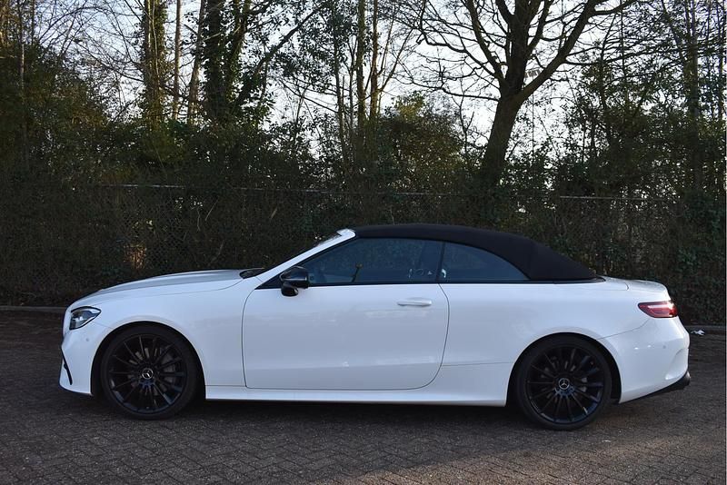 Occasion Mercedes E200 AMG line 2021 Wit Cabriolet