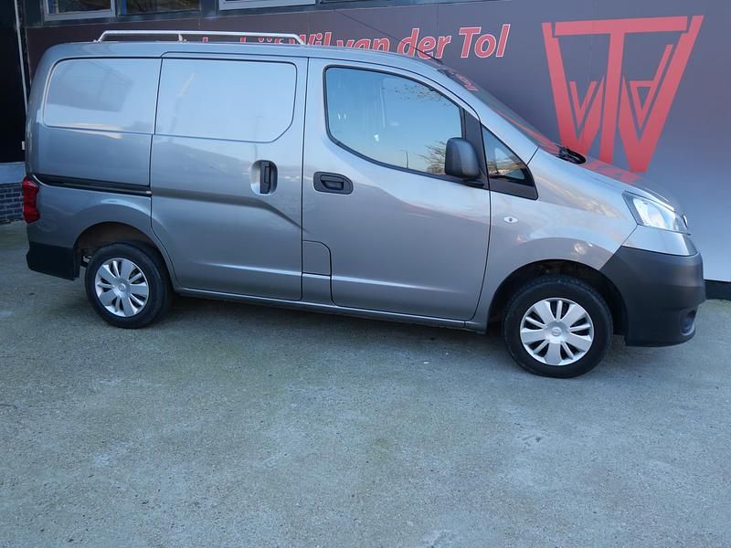 Grijs Gebruikt 2017 Nissan NV200 Van | € 7.490 (Eerlijke prijs) - Afbeelding 1/4