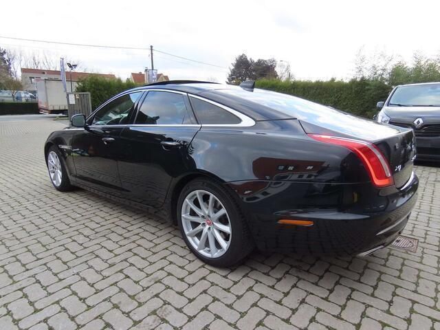 Occasion Jaguar XJ Premium Luxury 2018 Zwart Sedan