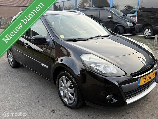 Occasion Renault Clio GrandTour Authentique 88 PK (64 kW) 2012 Zwart Stationwagen