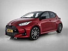 Rood Gebruikt 2024 Toyota Yaris Limited Hatchback | € 29.745 (Duur) - Afbeelding 1/3