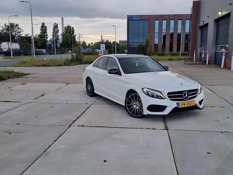 Wit Gebruikt 2017 Mercedes C180 Prestige Sedan | € 23.000 (Goede deal) - Afbeelding 1/4